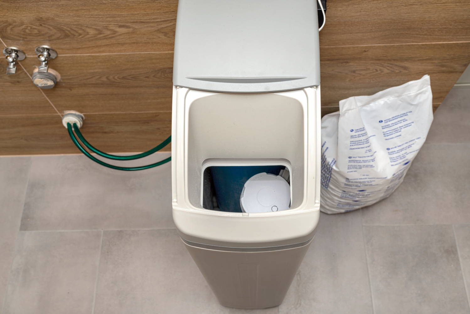 Should I rent or buy a water softener_